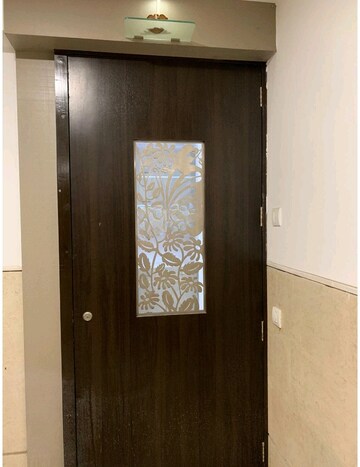 Room in 1 BHK Apartment at Hiranandani The Walk Ventana A & B, Ghodbunder Road – for Rent