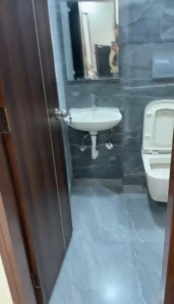 Bathroom in 1 BHK Builder Floor at Old Rajinder Nagar – for Rent