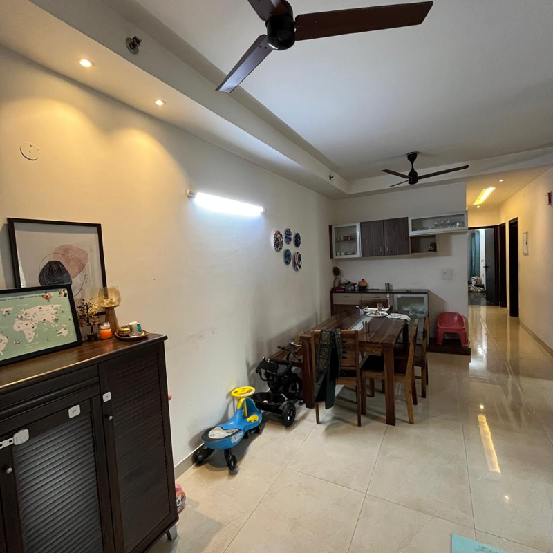 3 BHK + Servant Room Apartment For Rent in Elite Golf Green