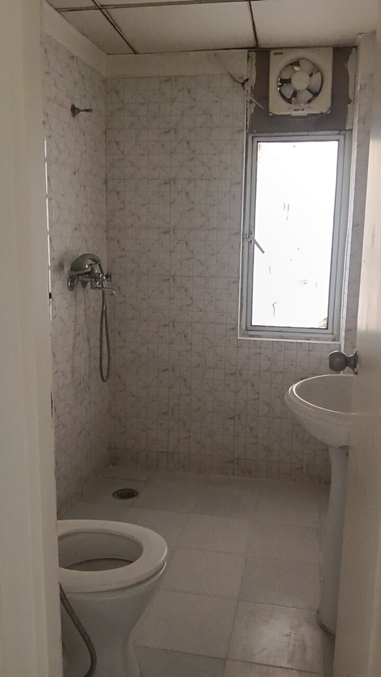 Bathroom, aig-park-avenue 3 Bedroom 1499 Sq.Ft. Apartment In Sector 4 Greater Noida Greater Noida 9090924