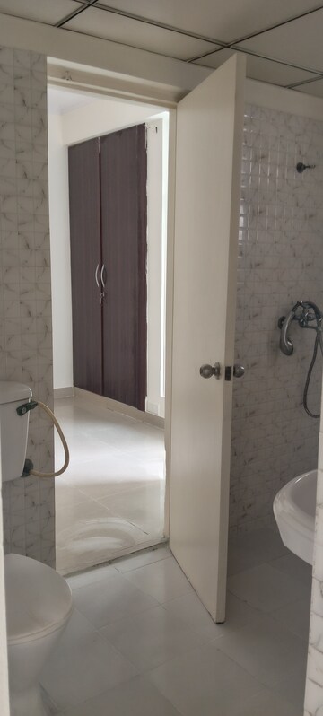Bathroom in 3 BHK Apartment at AIG Park Avenue, Sector 4 Greater Noida – for Rent
