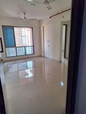 Room in 2.5 BHK Apartment at Wadhwa TW Gardens, Kandivali East – for Sale