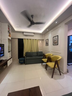 Team Area in 2.5 BHK Apartment at Evershine Crown, Kandivali East – for Sale