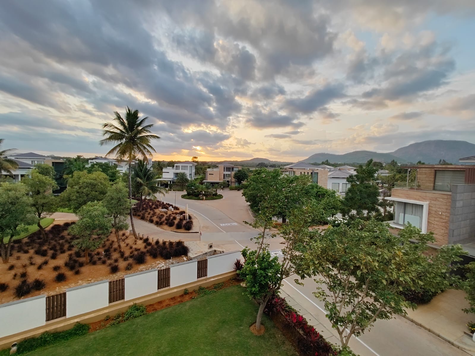 4 BHK 9719 Sq.Ft. Villa in Prestige Golfshire