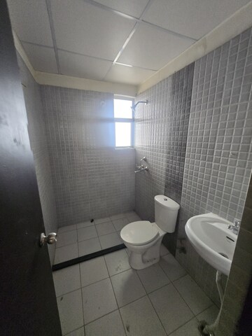 Bathroom in 4 BHK Apartment at Landcraft Golf Links, Pandav Nagar – for Sale