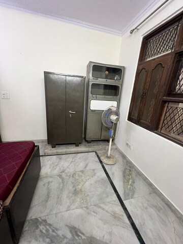 Master Bedroom in 1 BHK Apartment at Karol Bagh – for Rent