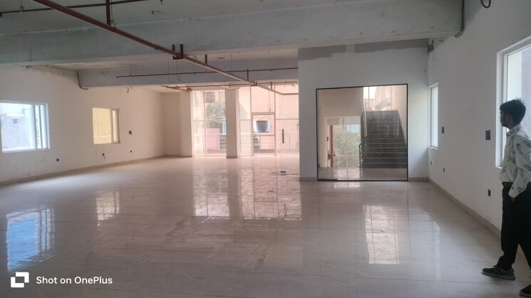 Room, sector 67 Commercial Office Space 5500 Sq.Ft. In Sector 67 Noida 9083194
