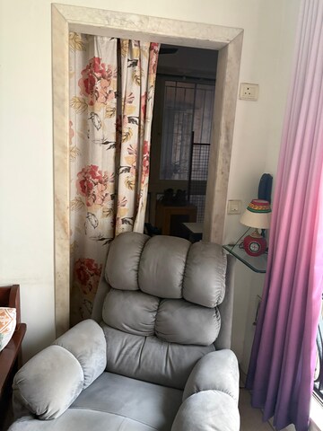Bathroom in 2 BHK Apartment at Hiranandani Meadows, Manpada – for Rent