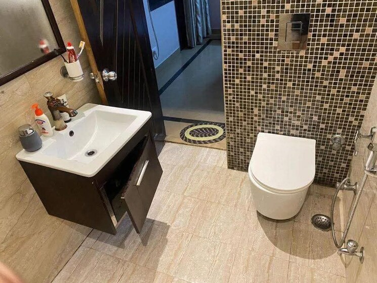 Team Area, freedom fighters enclave 2 Bedroom 900 Sq.Ft. Builder Floor In Freedom Fighters Enclave Delhi 9091056