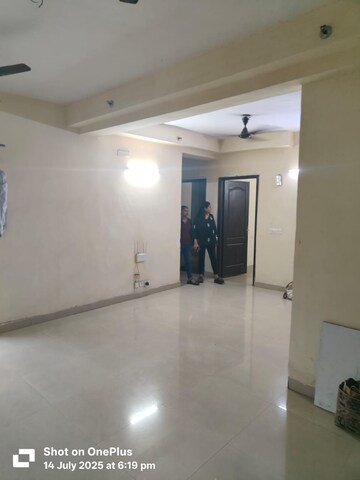 2.5 BHK Apartment For Rent in Aims Golf City, Sector 75