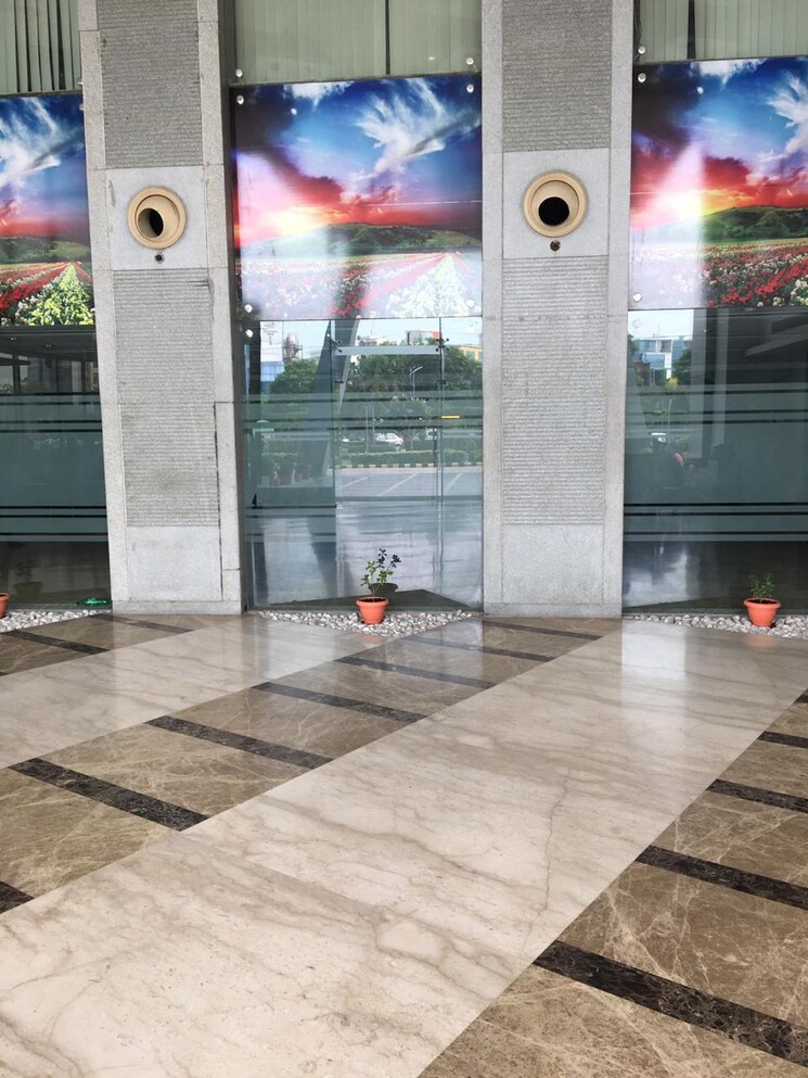 Exterior View, sector 67 Commercial Office Space in IT/SEZ 3000 Sq.Ft. In Sector 67 Noida 9082850