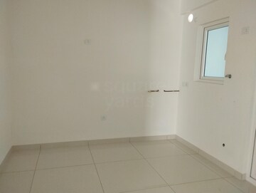 Room in 4 BHK Apartment at Aparna Sarovar Zicon, Nallagandla – for Sale