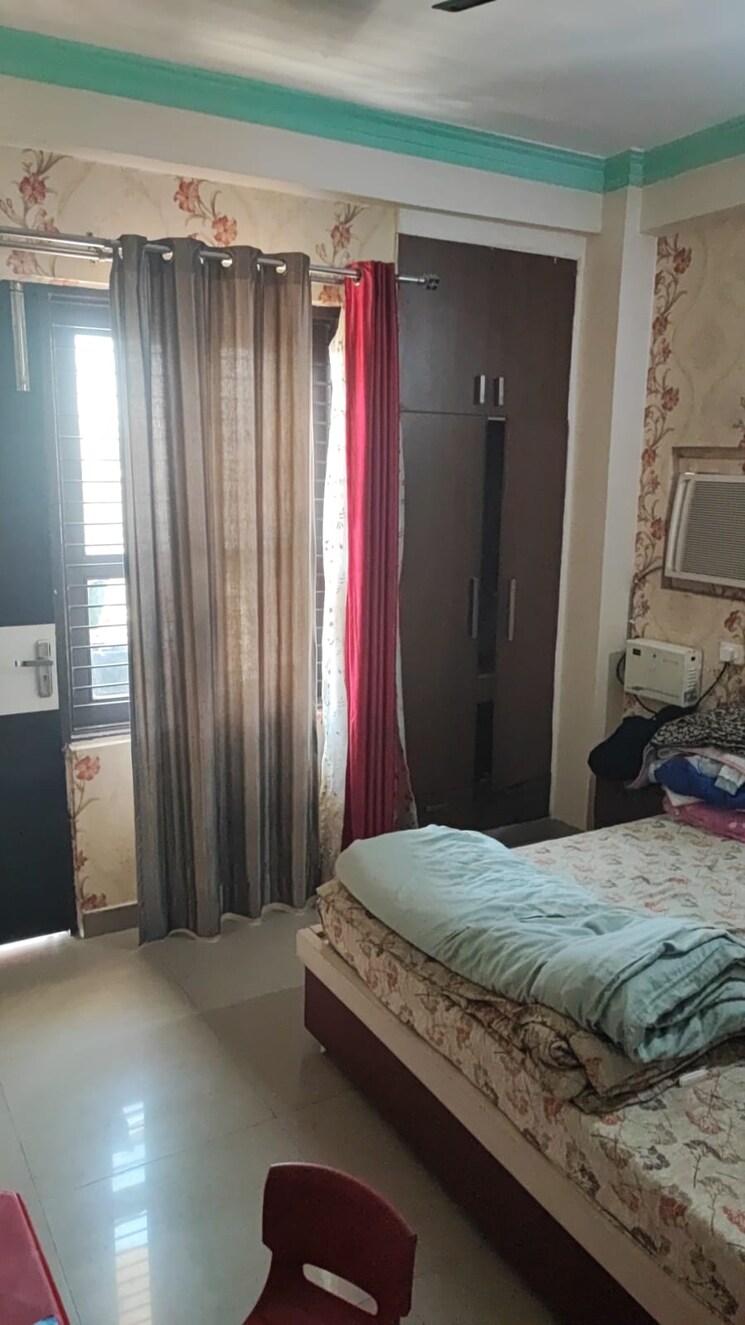 Bedroom, svp-gulmohur-garden-phase-2 2 Bedroom 1030 Sq.Ft. Apartment In Raj Nagar Extension Ghaziabad 9091088