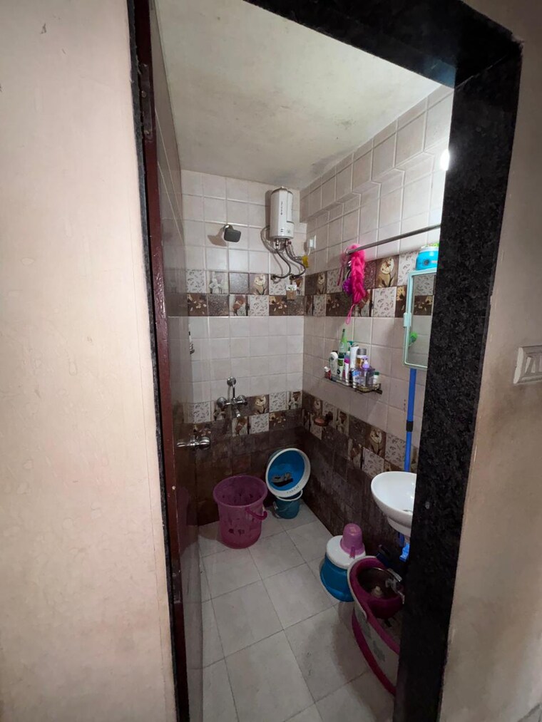 Bathroom, citi-shelter-avenue 1 Bedroom 670 Sq.Ft. Apartment In Ulwe Navi Mumbai 9091132