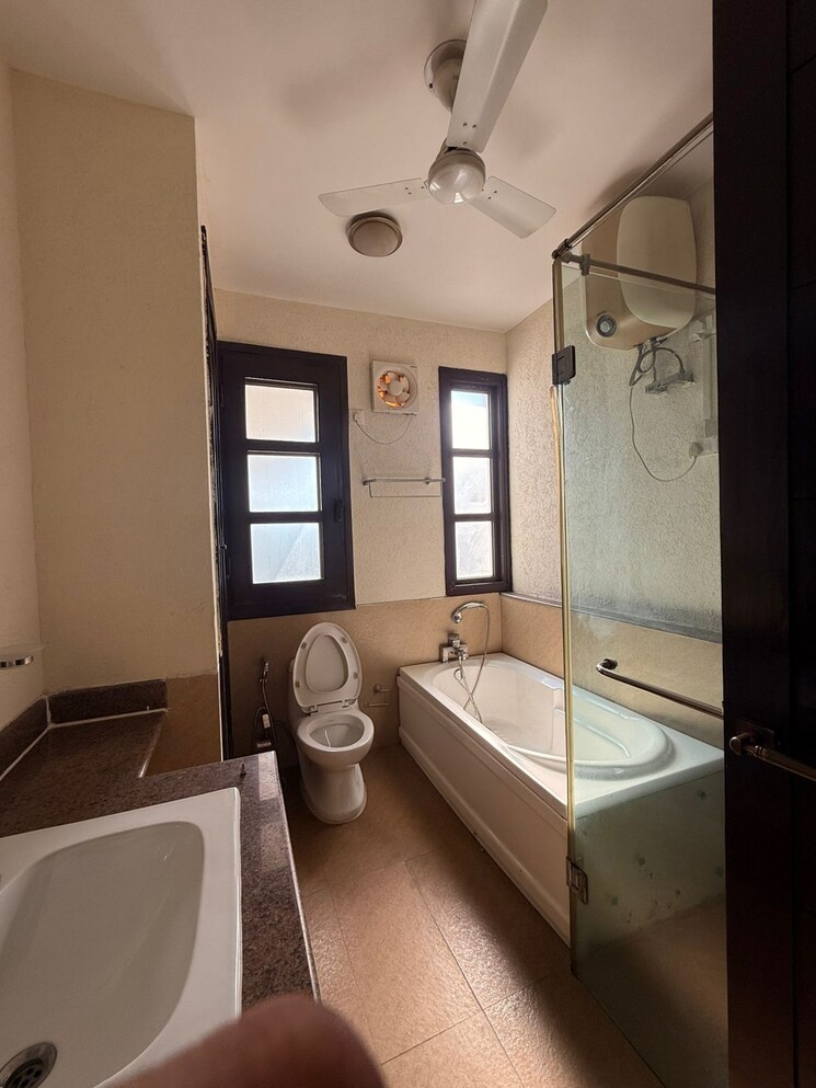 Attached Bathroom, sector 2 greater noida 3 Bedroom 162 Sq.Yd. Independent House In Sector 2 Greater Noida Greater Noida 9091094