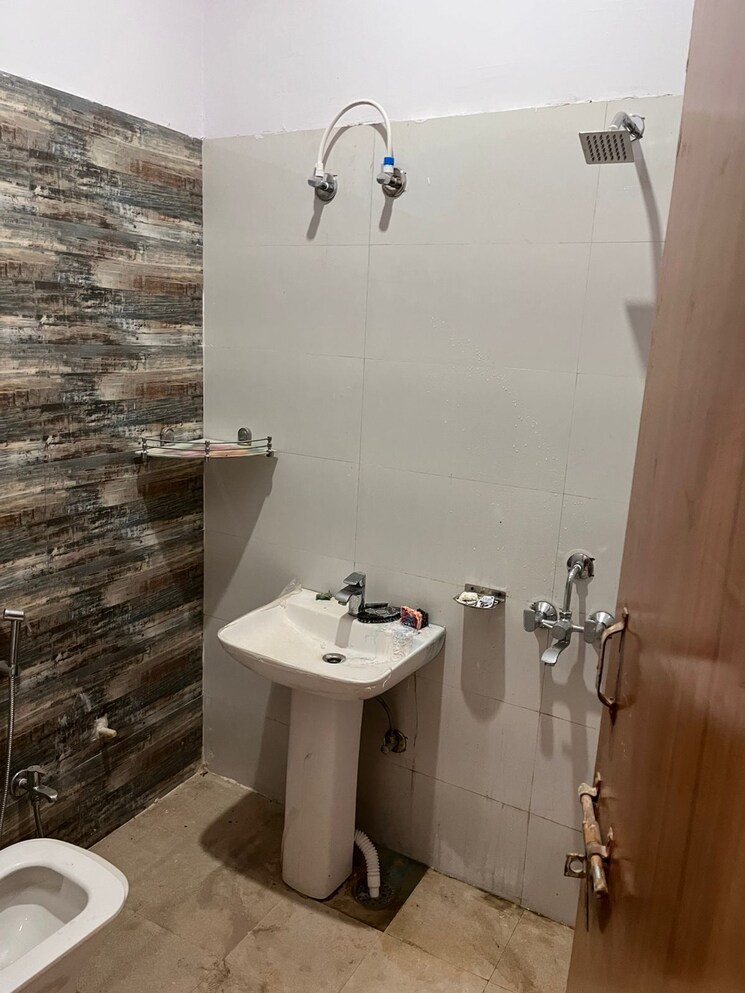 Bathroom, chinhat 2 Bedroom 1250 Sq.Ft. Independent House In Chinhat Lucknow 9091146