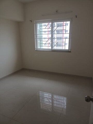 Room in 2 BHK Apartment at Avon Vista, Balewadi – for Rent