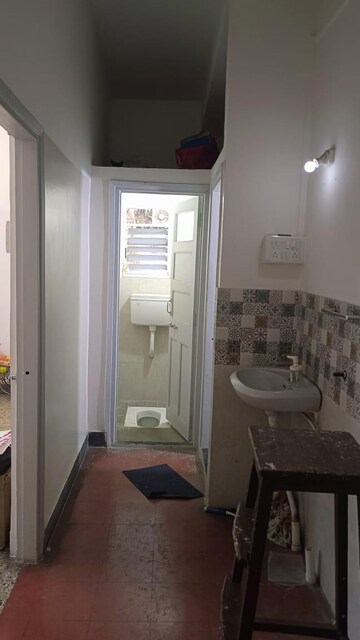 Bathroom in 2 BHK Builder Floor at Prabhat Road – for Rent
