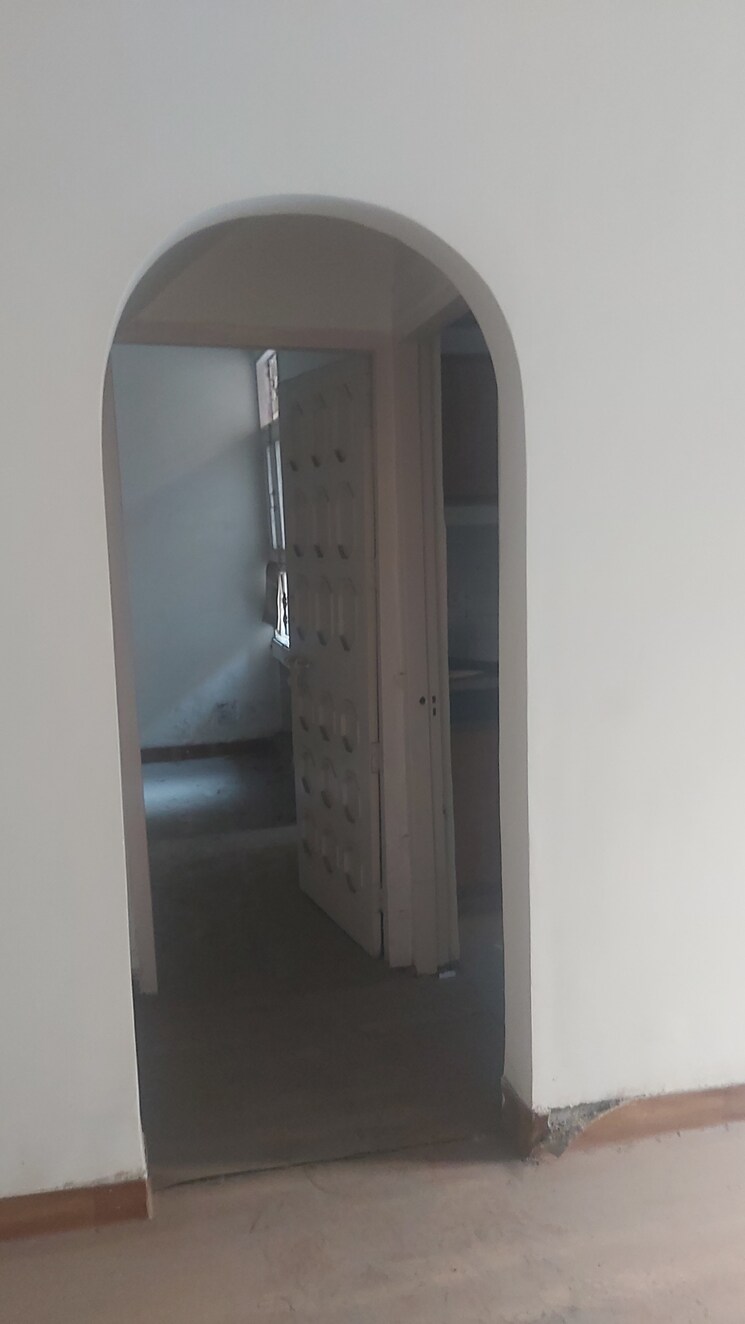 undefined, uma-cooperative-society 3.5 Bedroom 1150 Sq.Ft. Apartment In Mayur Vihar 1 Delhi 9091183