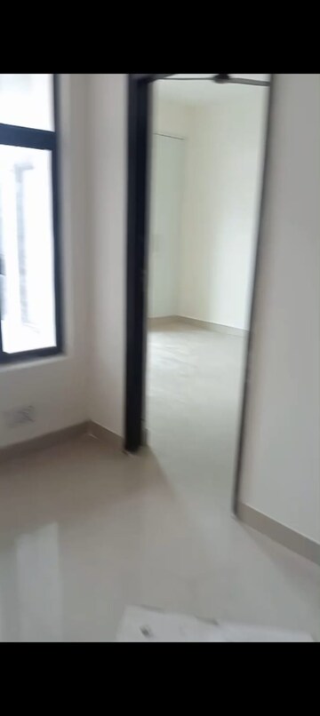 Room in 2.5 BHK Apartment at Devika Gold Homz, Sector 1 Greater Noida – for Rent