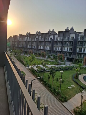 3 BHK Apartment For Rent in Smart World Orchard, Sector 61