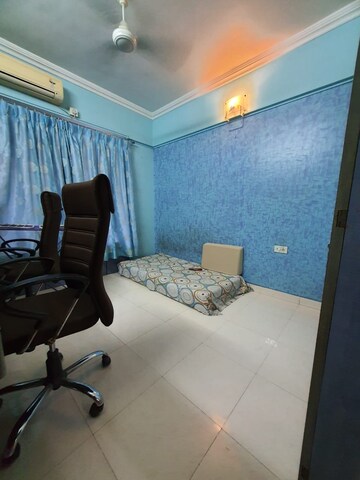 Team Area in 2 BHK Apartment at Ganga Satellite, Wanwadi – for Rent