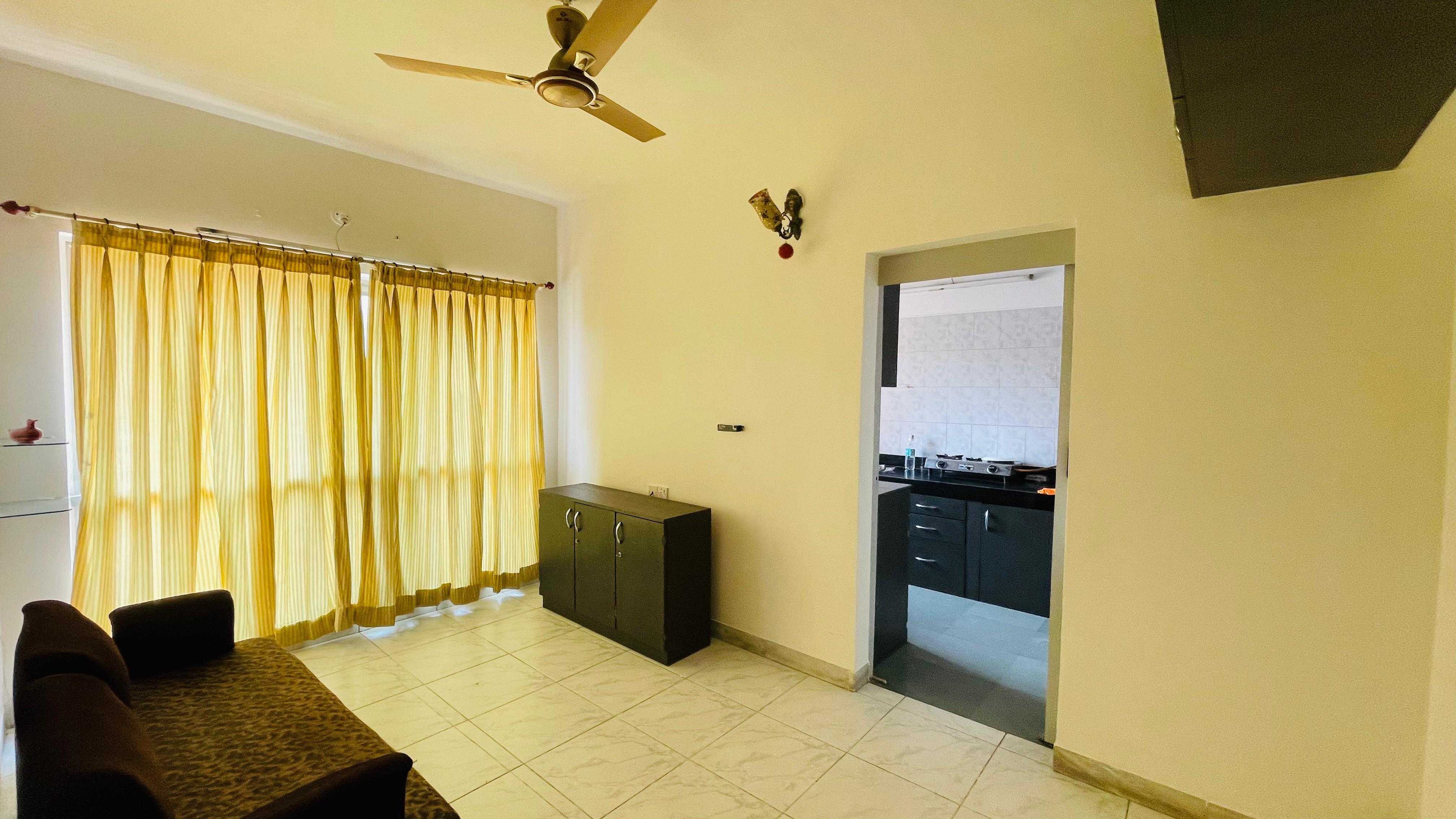 2 BHK Apartment For Rent in K Raheja Gardens