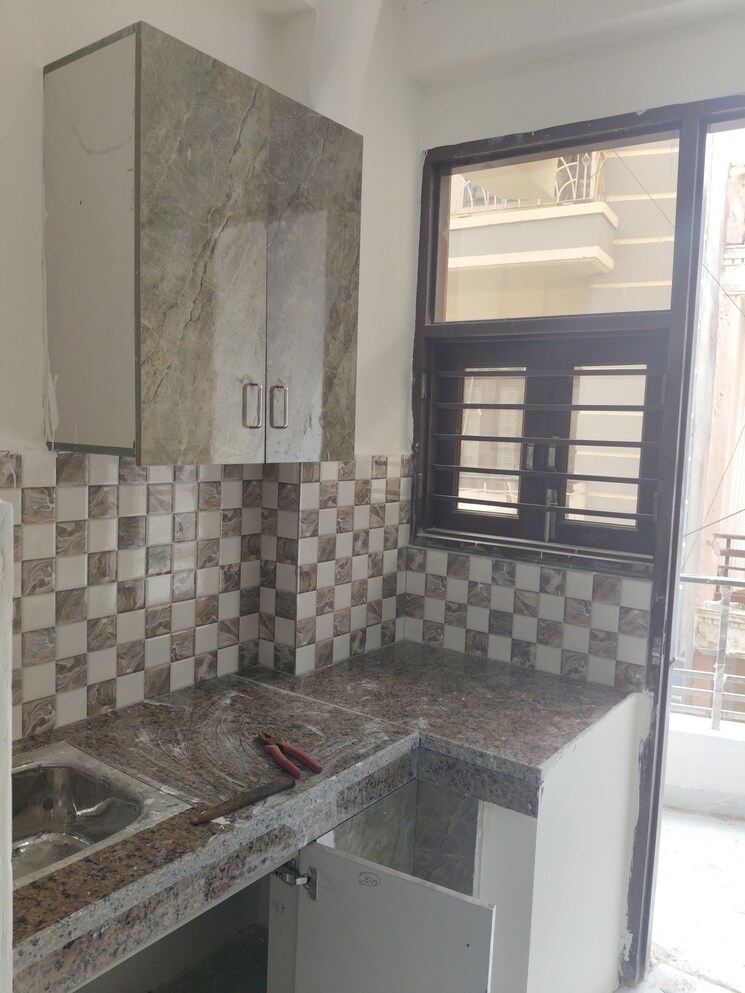 Kitchen, chattarpur 1 Bedroom 400 Sq.Ft. Builder Floor In Chattarpur Delhi 9091240