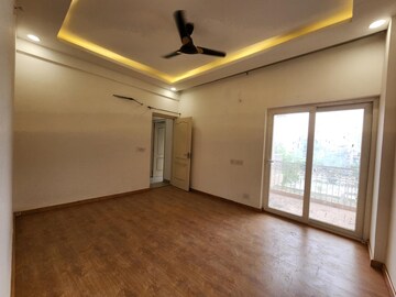 2 BHK Apartment For Rent in Tashee Capital Gateway, Sector 111
