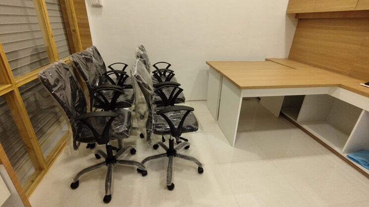 Team Area, goregaon east Commercial Office Space 158 Sq.Ft. In Goregaon East Mumbai 9091308