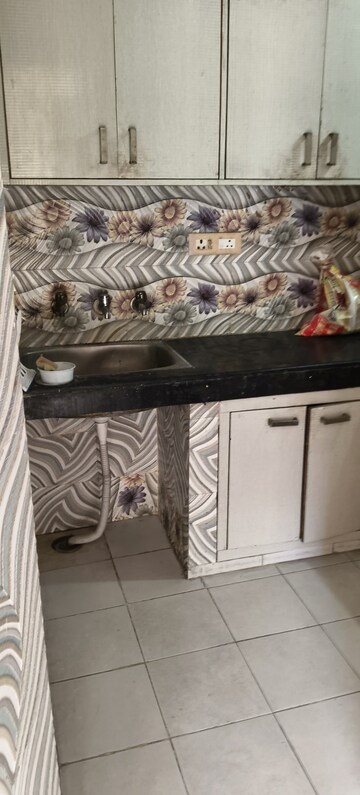 Furnished Amenities in 1 BHK Independent House at RWA Apartments Sector 52, Sector 52 – for Rent