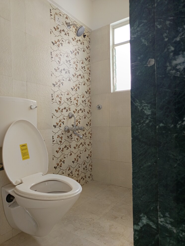 Bathroom, nirmiti-25-east 2 Bedroom 750 Sq.Ft. Apartment In Kharadi Pune 9091484