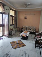 3 BHK 200 Sq.Yd. Builder Floor in Kavi Nagar Block J