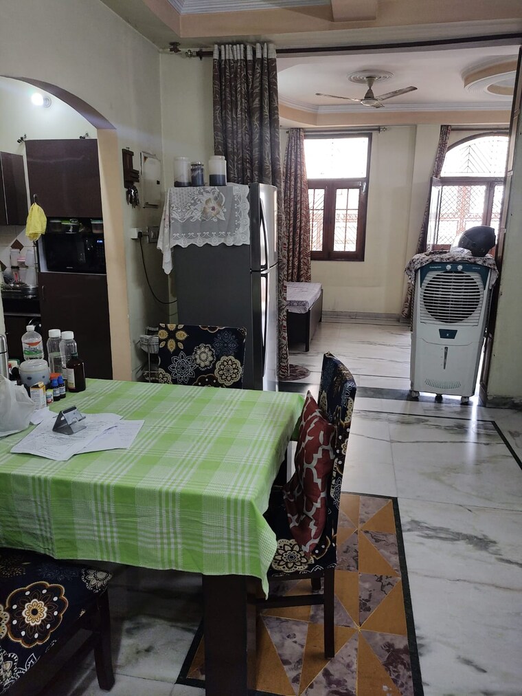 Bedroom, kavi nagar block j 3 Bedroom 200 Sq.Yd. Builder Floor In Kavi Nagar Block J Ghaziabad 9091479