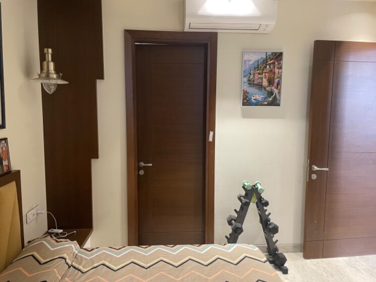 Room, sector 46 3 Bedroom 2300 Sq.Ft. Independent House In Sector 46 Noida 9091482