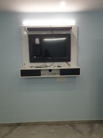 Furnished Amenities in 1 BHK Builder Floor at Sector 54 – for Rent