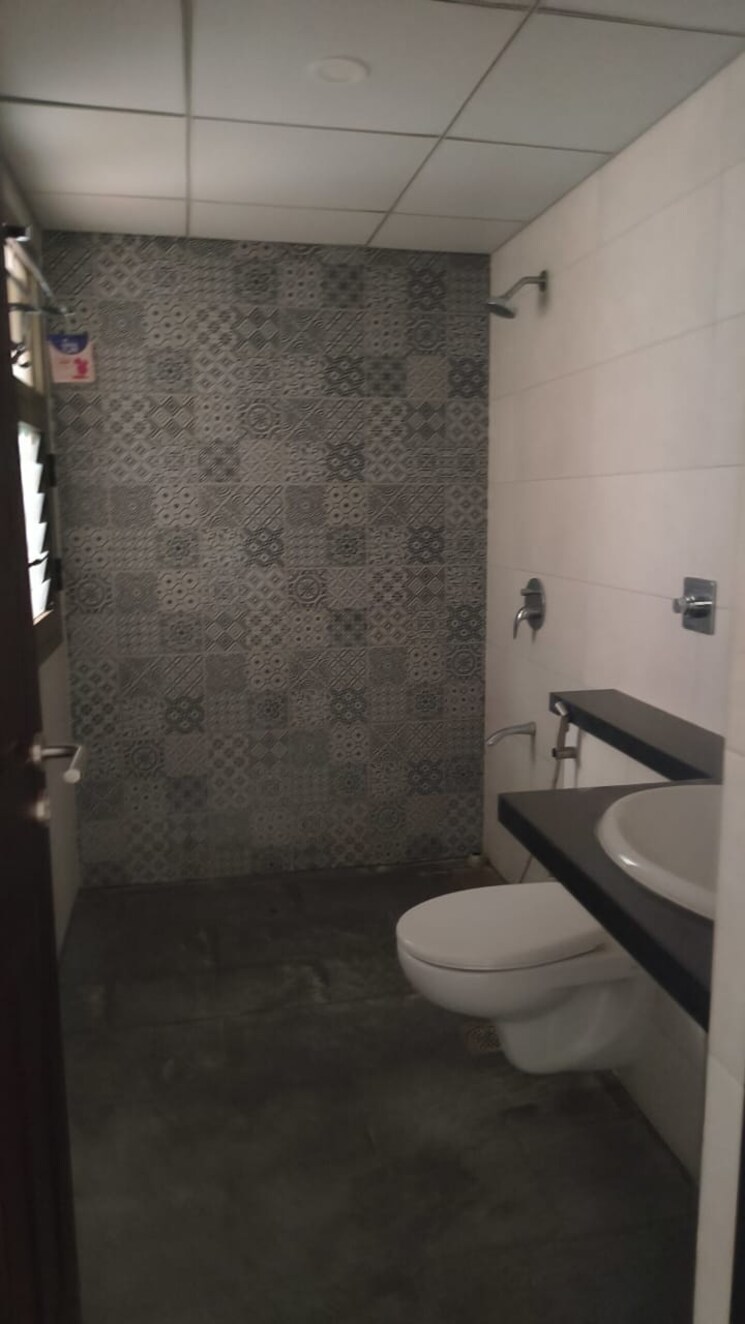 Bathroom, sobha-palm-courts 3 Bedroom 1800 Sq.Ft. Apartment In Kogilu Bangalore 9091524