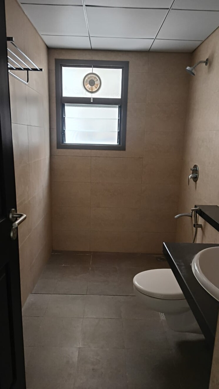 Bathroom, sobha-palm-courts 3 Bedroom 1800 Sq.Ft. Apartment In Kogilu Bangalore 9091524