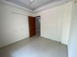Room in 3 BHK Builder Floor at Ansal Sushant Floors, Sushant Lok ii – for Sale