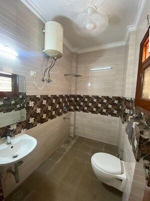 Bathroom in 3 BHK Builder Floor at Ansal Sushant Floors, Sushant Lok ii – for Sale