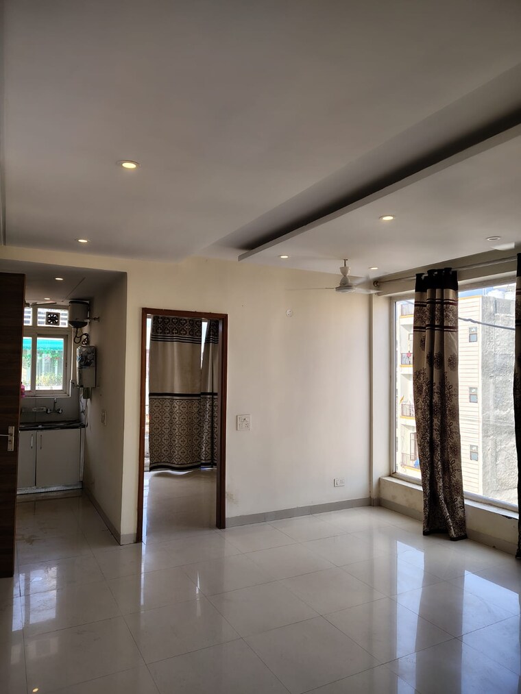 Room, dhakoli 3 Bedroom 116 Sq.Ft. Builder Floor In Dhakoli Zirakpur 9091552