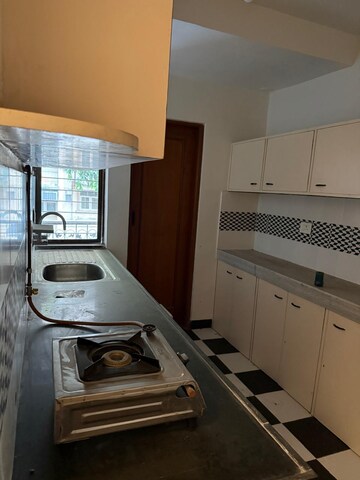 Team Area in 2 BHK Apartment at Agripada – for Sale