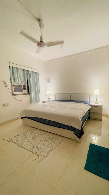 Bedroom in 2 BHK Apartment at Bandra West – for Rent