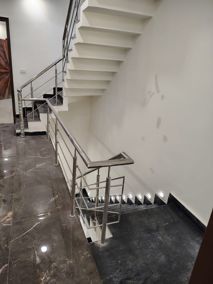 undefined, dhakoli 3 Bedroom 108 Sq.Ft. Builder Floor In Dhakoli Zirakpur 9091581