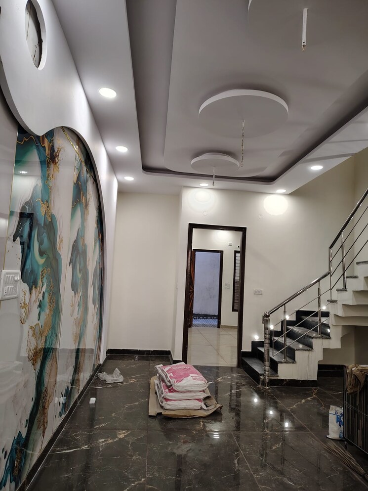 Team Area, dhakoli 3 Bedroom 108 Sq.Ft. Builder Floor In Dhakoli Zirakpur 9091581