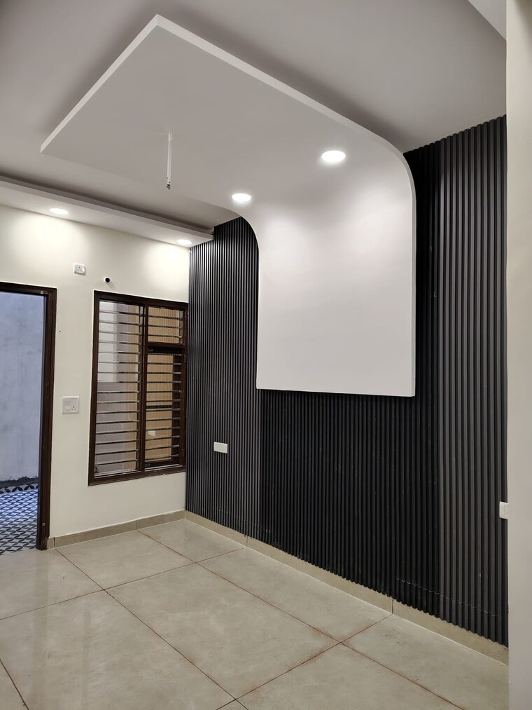 Room, dhakoli 3 Bedroom 108 Sq.Ft. Builder Floor In Dhakoli Zirakpur 9091581
