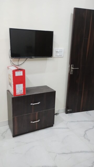 Kitchen in 1 BHK Builder Floor at Sector 54 – for Rent