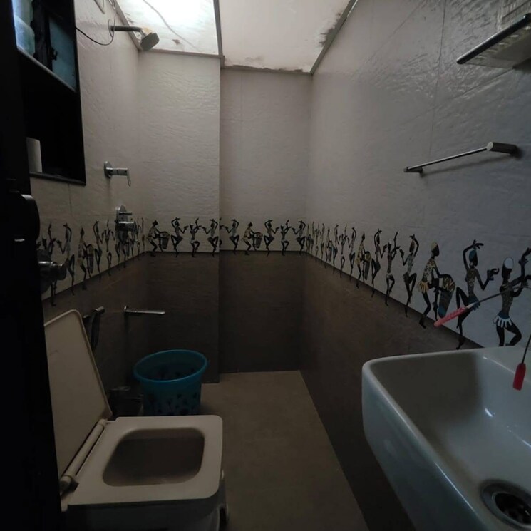 Bathroom, royal-nest-malad-west 1 Bedroom 550 Sq.Ft. Apartment In Jankalyan Nagar Mumbai 9091606