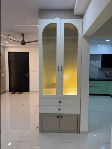 Room in 3 BHK Apartment at Rajapushpa Provincia, Narsingi – for Rent