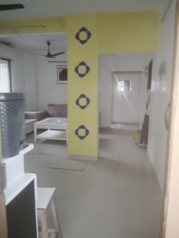 Room in 2 BHK Apartment at Santacruz West – for Rent